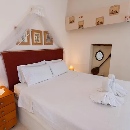 Eirini's Traditional House * Lístaros