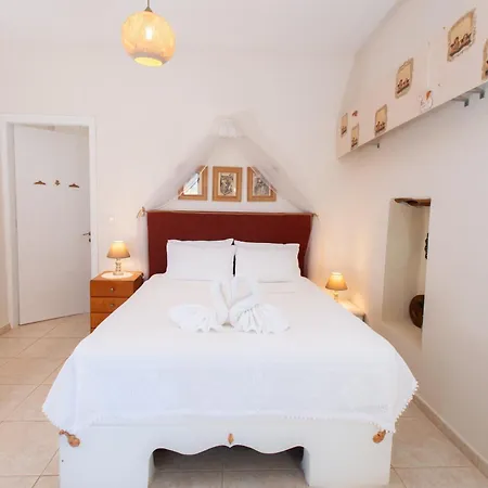 Eirini's Traditional House Lístaros